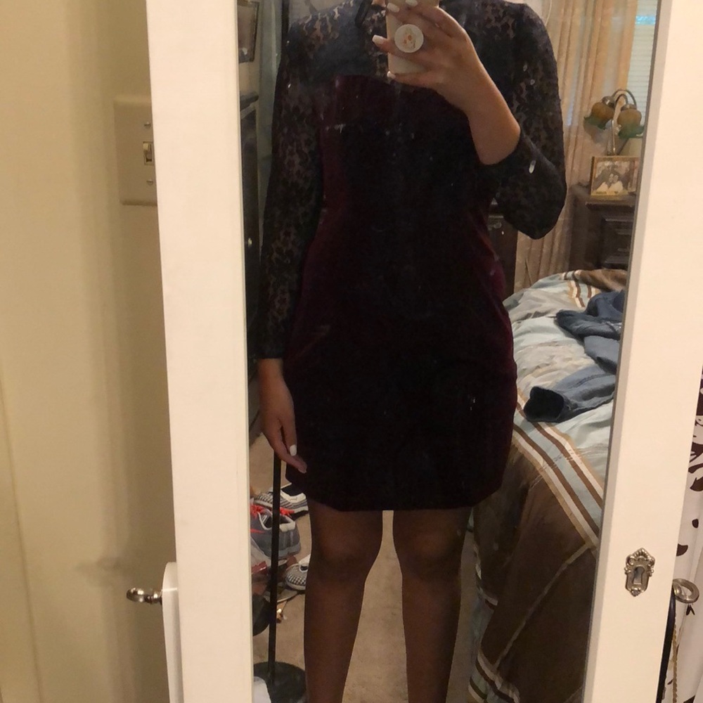 Dress - Picture 2 of 4